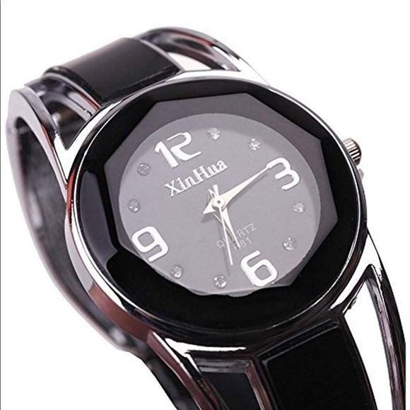 Bangle Design Quartz Watch with Rhinestone Dial - Picture 4 of 4